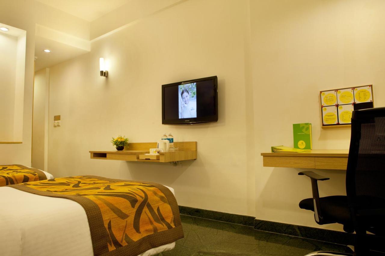 Lemon Tree Hotel, Udyog Vihar, Gurugram Gurgaon Eksteriør bilde